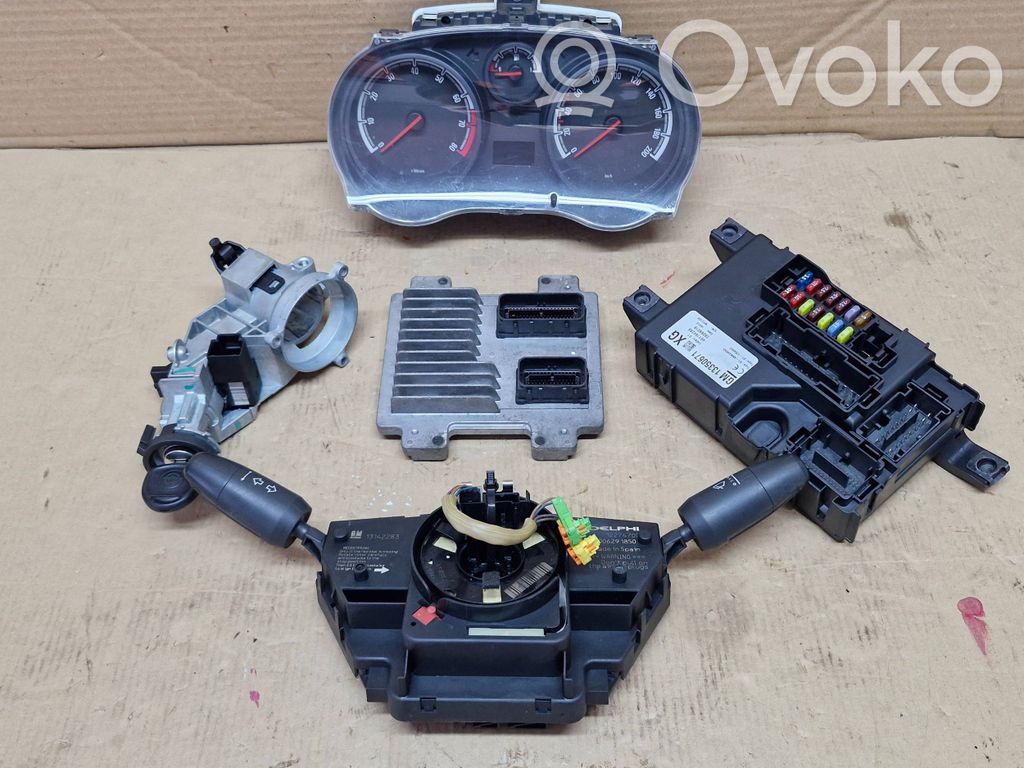 Opel Corsa D Engine control unit/module 