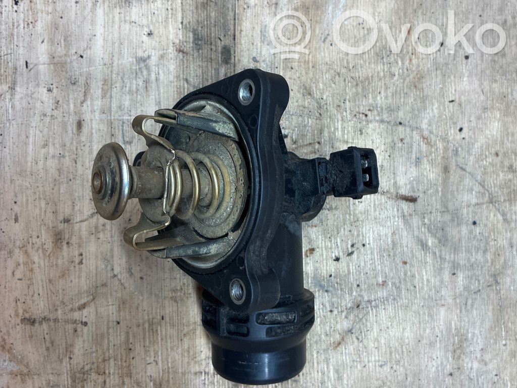 BMW 3 E90 E91 Carcasa del termostato 