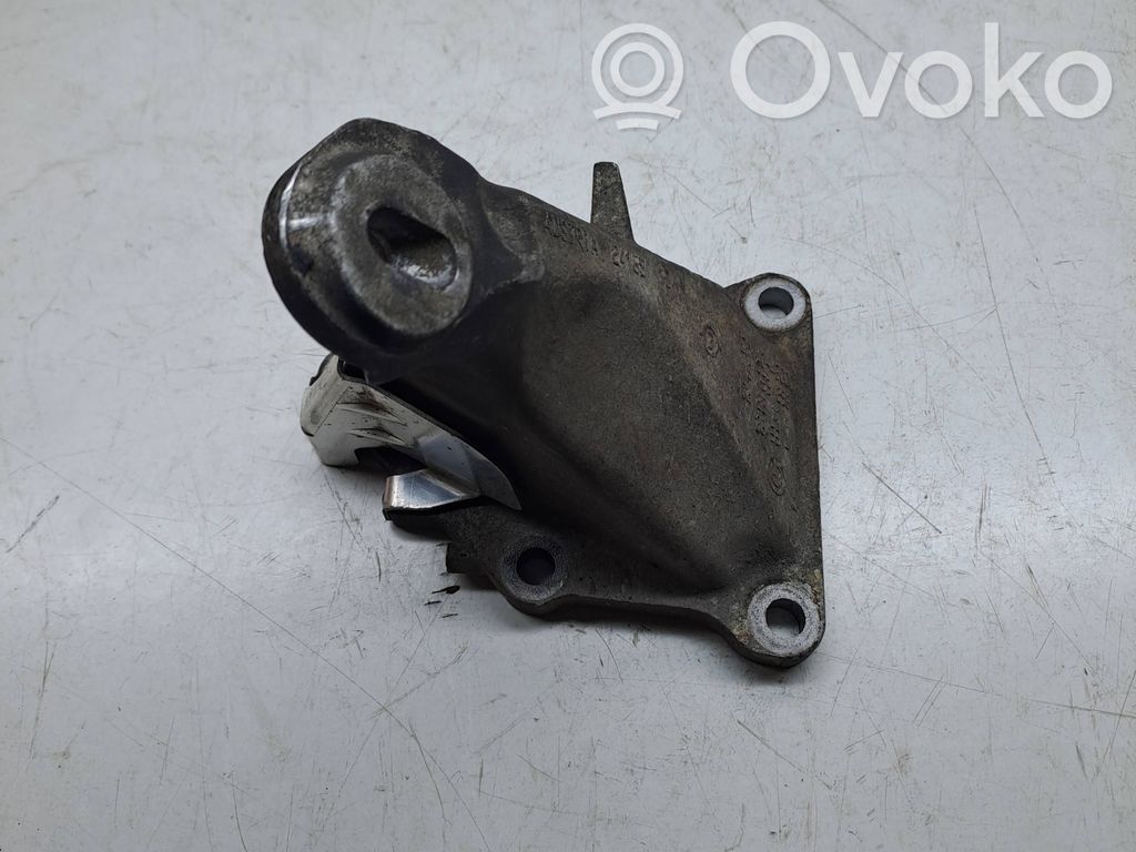 Engine mounting bracket   AC45000,6753296,022211
