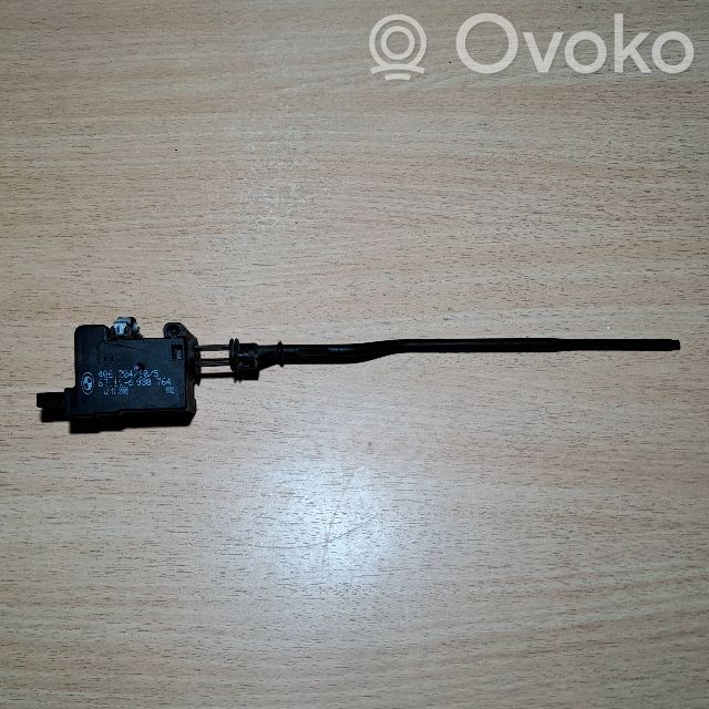 Polttoainesäiliön korkin lukko   6930764