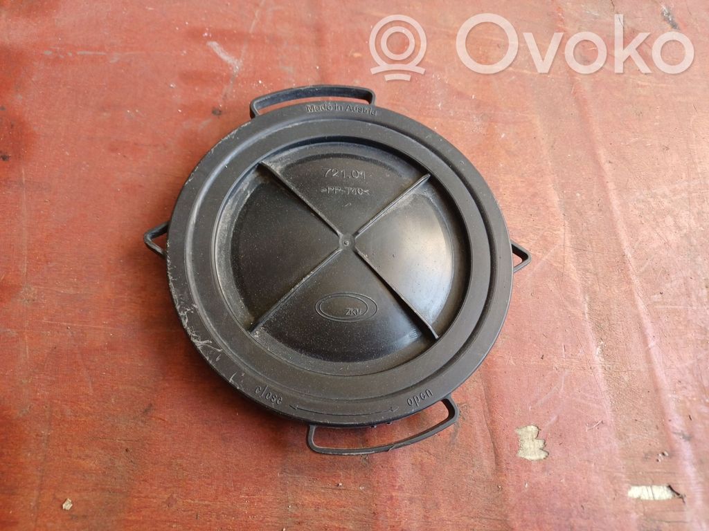 BMW 3 GT F34 Osłona żarówki lampy przedniej 