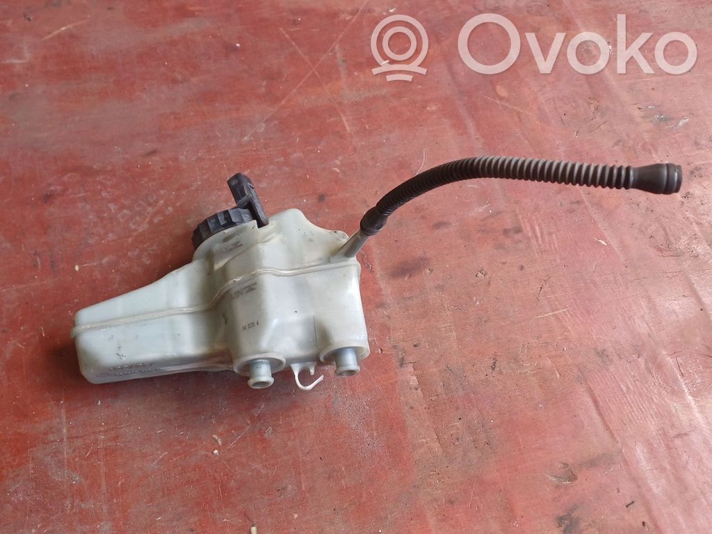 Volkswagen PASSAT B6 Zbiornik płynu hamulcowego 
