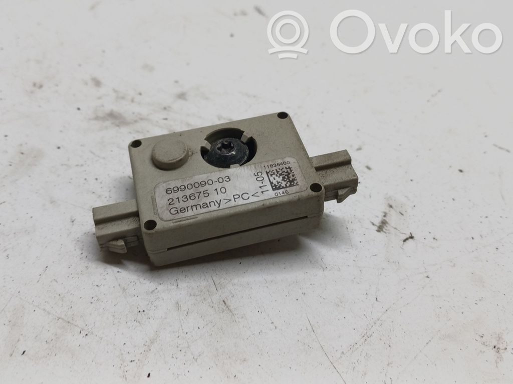 Amplificateur d'antenne   21367510,699009003