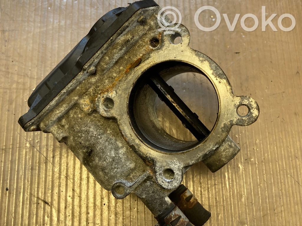 Toyota Avensis T270 Throttle valve 