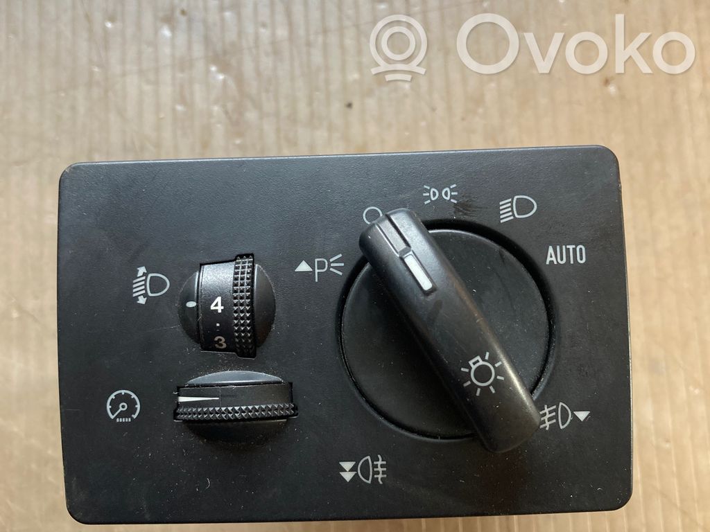 Ford Kuga I Light switch 