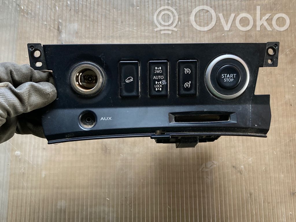 Renault Koleos I Inny element deski rozdzielczej 