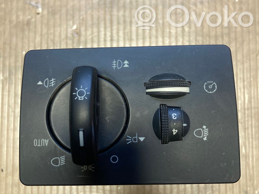 Ford Kuga I Light switch 