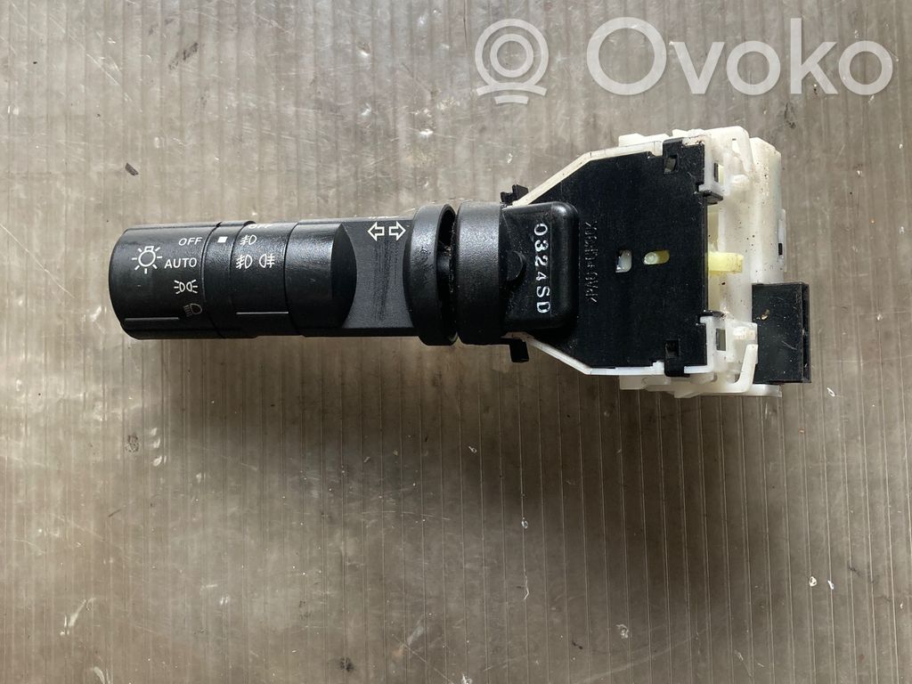 Nissan Qashqai Indicator stalk 