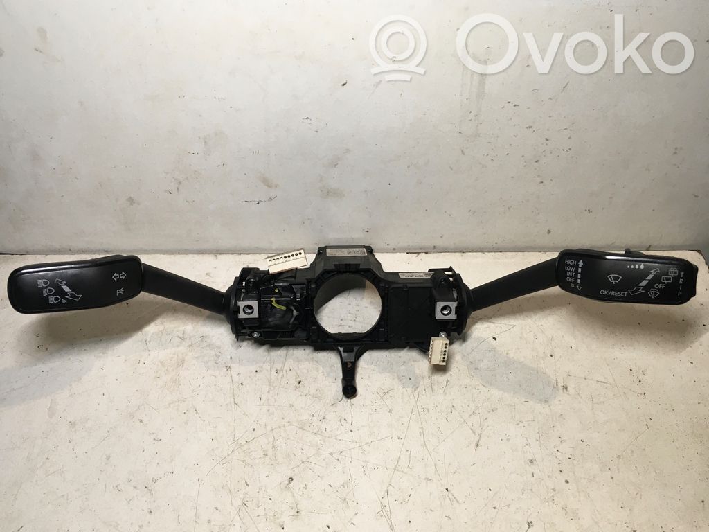 Skoda Octavia Mk3 (5E) Indicator stalk 