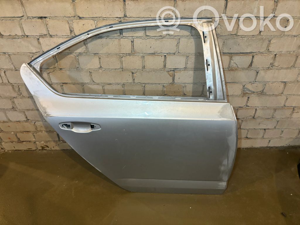 Skoda Octavia Mk3 (5E) Puerta trasera 