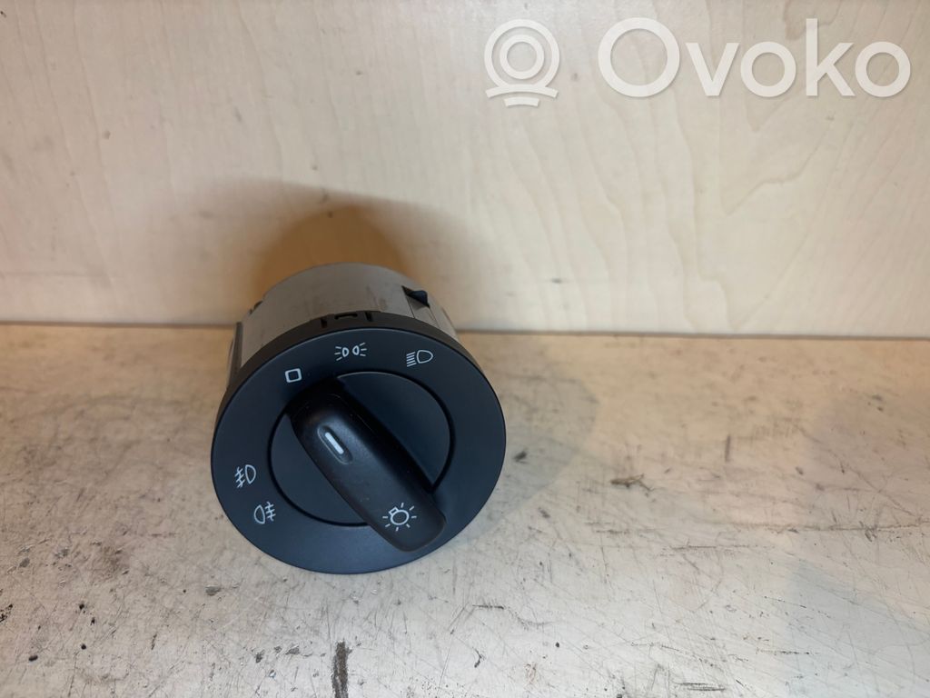 Skoda Yeti (5L) Interruptor de luz 