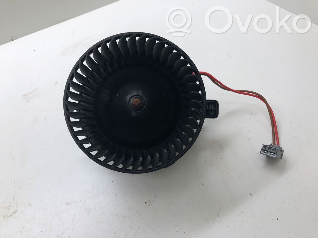 Lämmittimen puhallin   4470CD,T1019776U,13071014