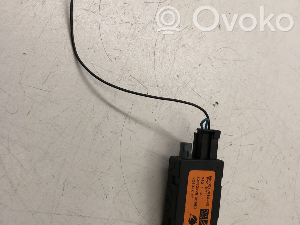 Citroen DS4 Antenos stiprintuvas 