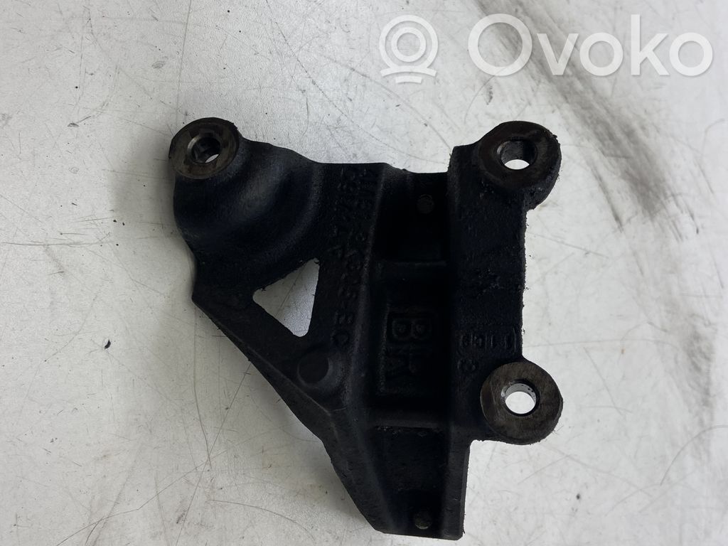 Engine mounting bracket   4M513K305BC,C9M1A
