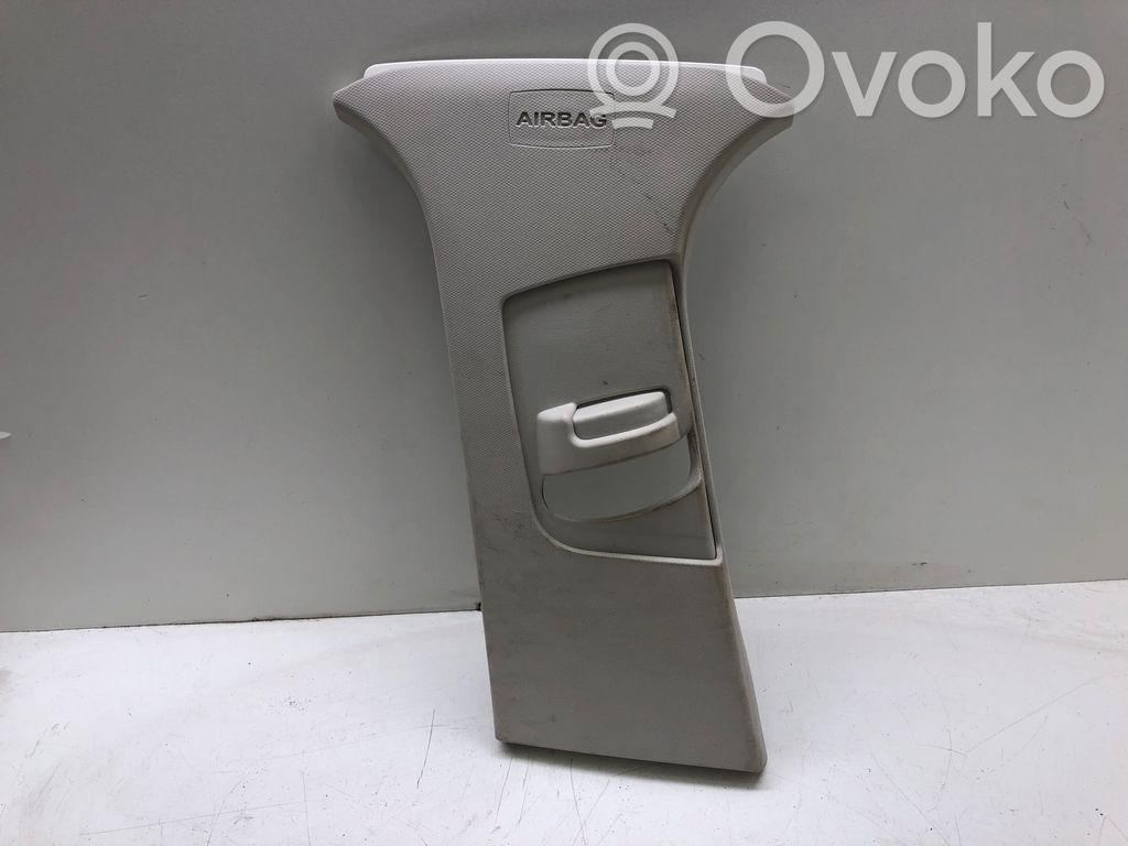 Ford Focus Pilar (B) (superior) 
