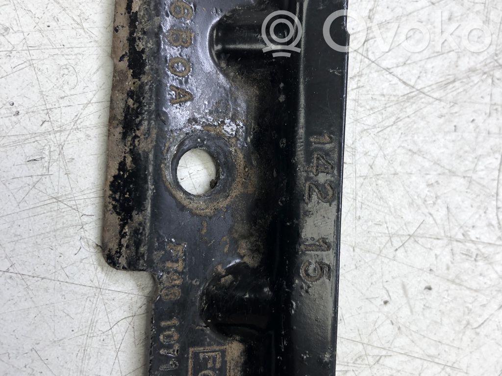 Battery bracket