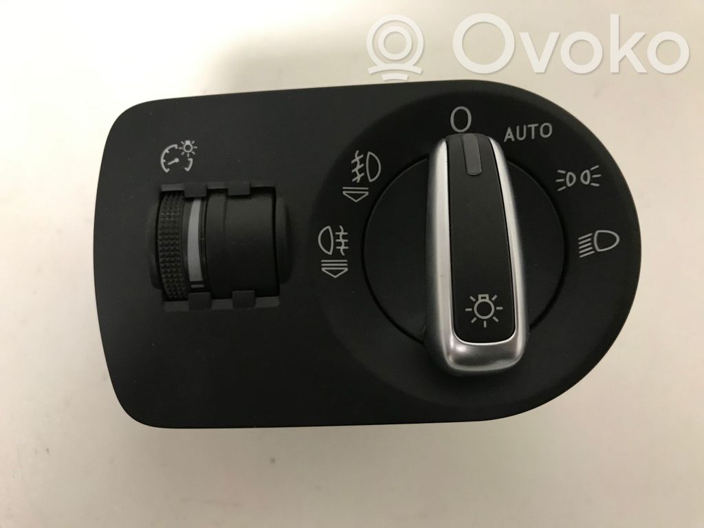 Audi Q3 8U Light switch 