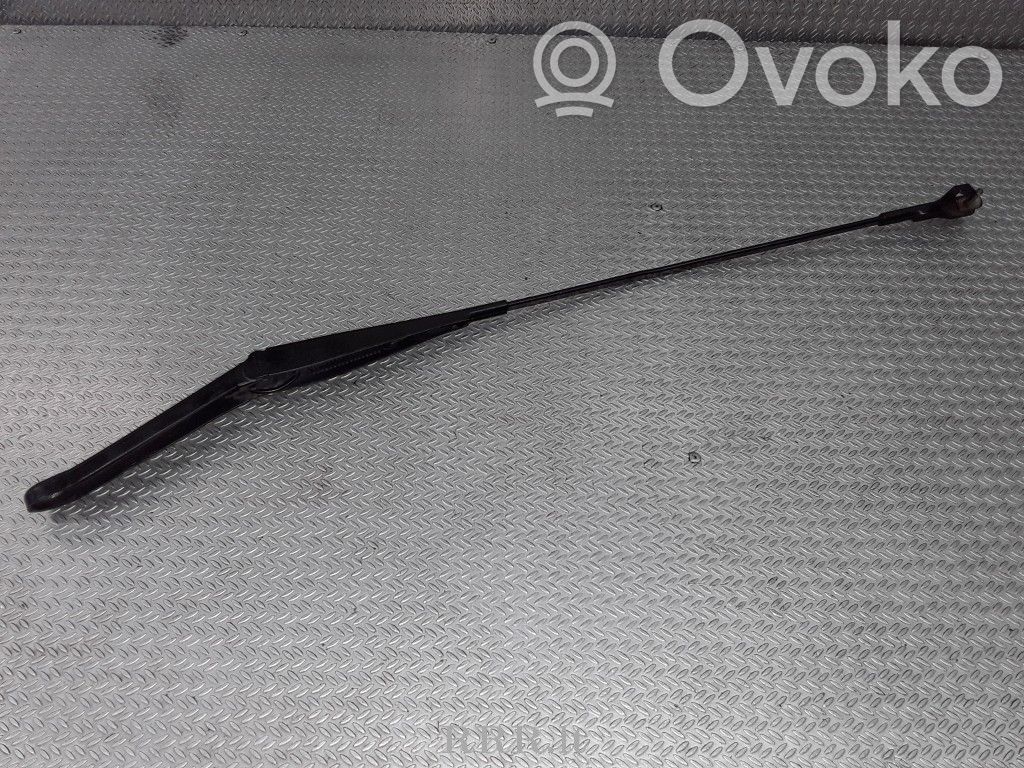 Ford Focus Front wiper blade arm 