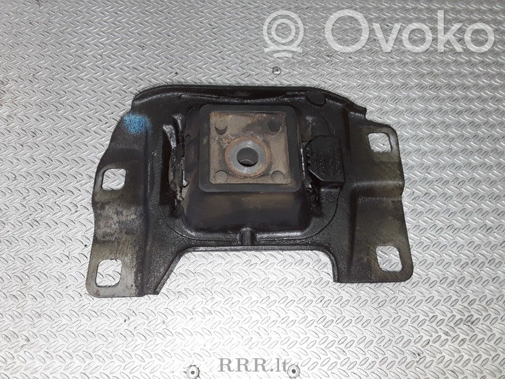 Ford Focus Engine mount bracket 