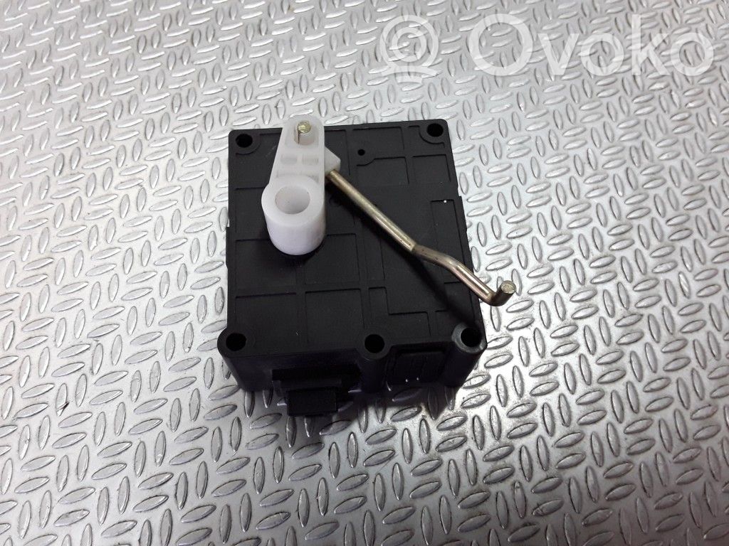 Mitsubishi Galant Motor/activador trampilla de calefacción 
