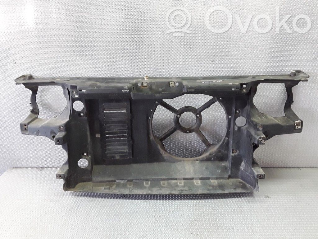 Volkswagen Golf III Radiatoru panelis 