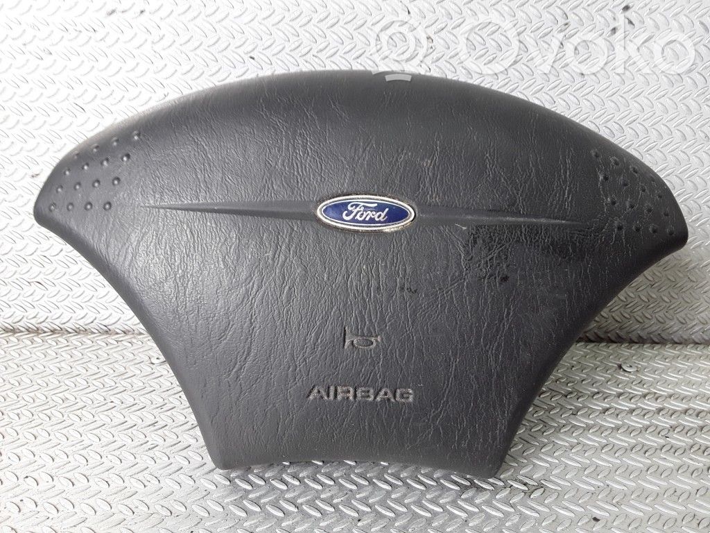 Ford Focus Vairo oro pagalvė 