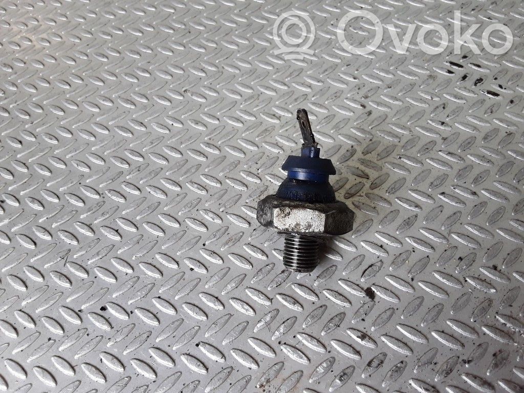Oil pressure sensor