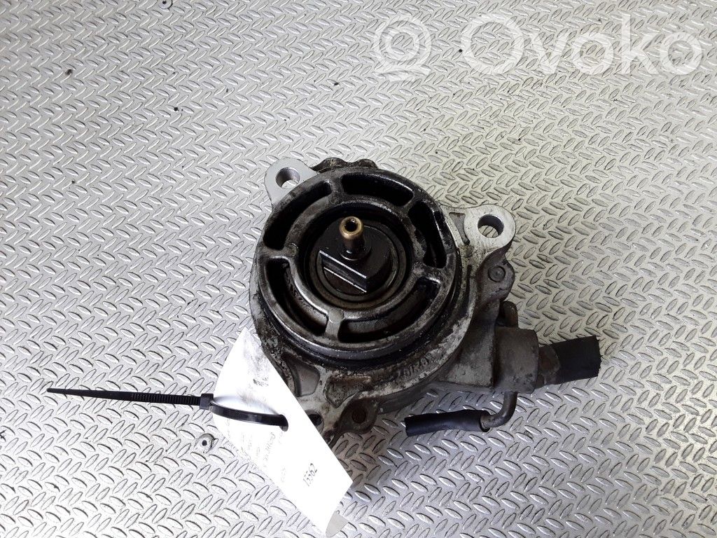 Mazda Premacy Vacuum pump 