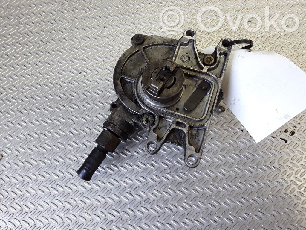 Opel Vectra B Bomba de vacío 