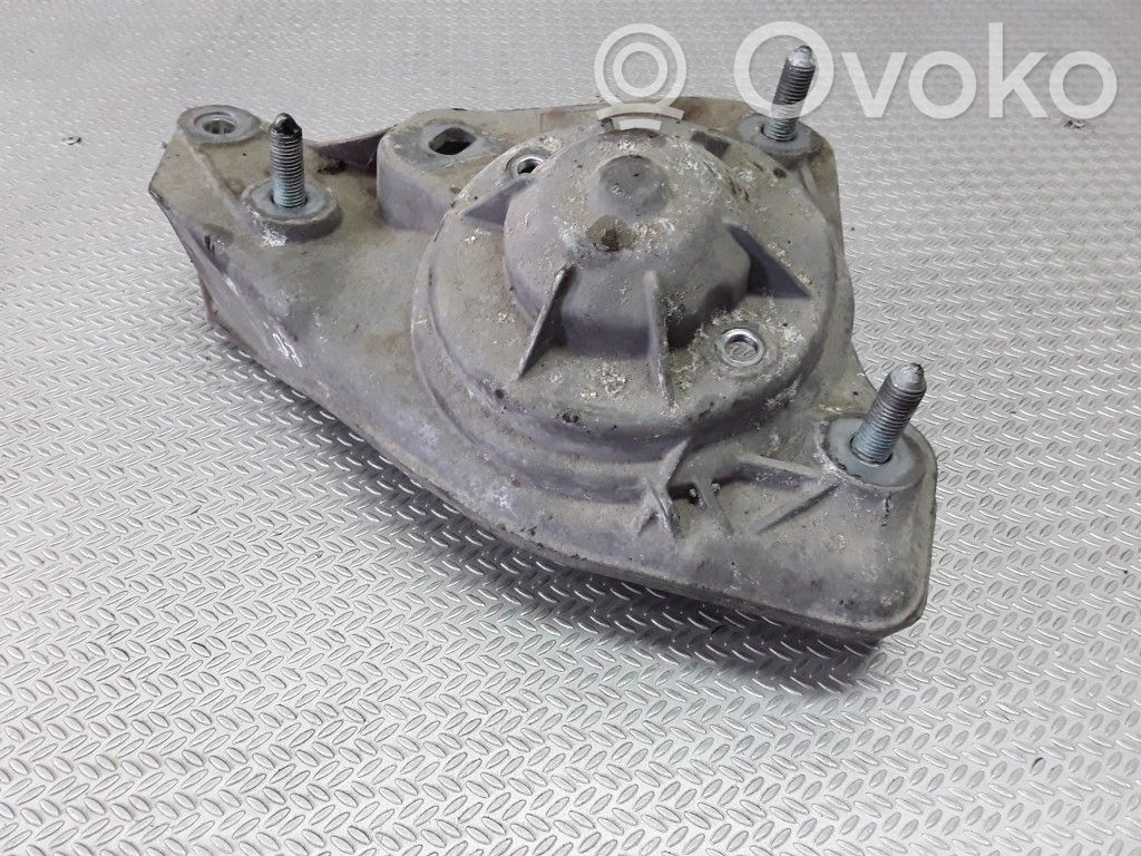 Audi A8 S8 D2 4D Coil spring mount 