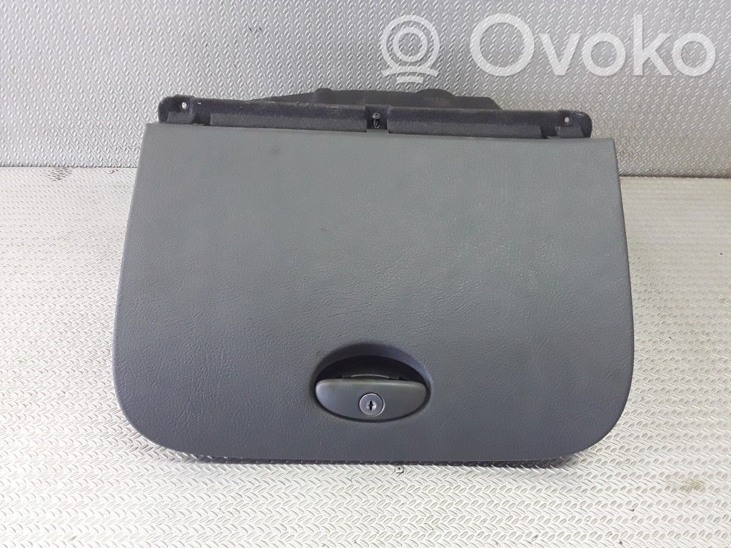 Citroen C5 Glove box 