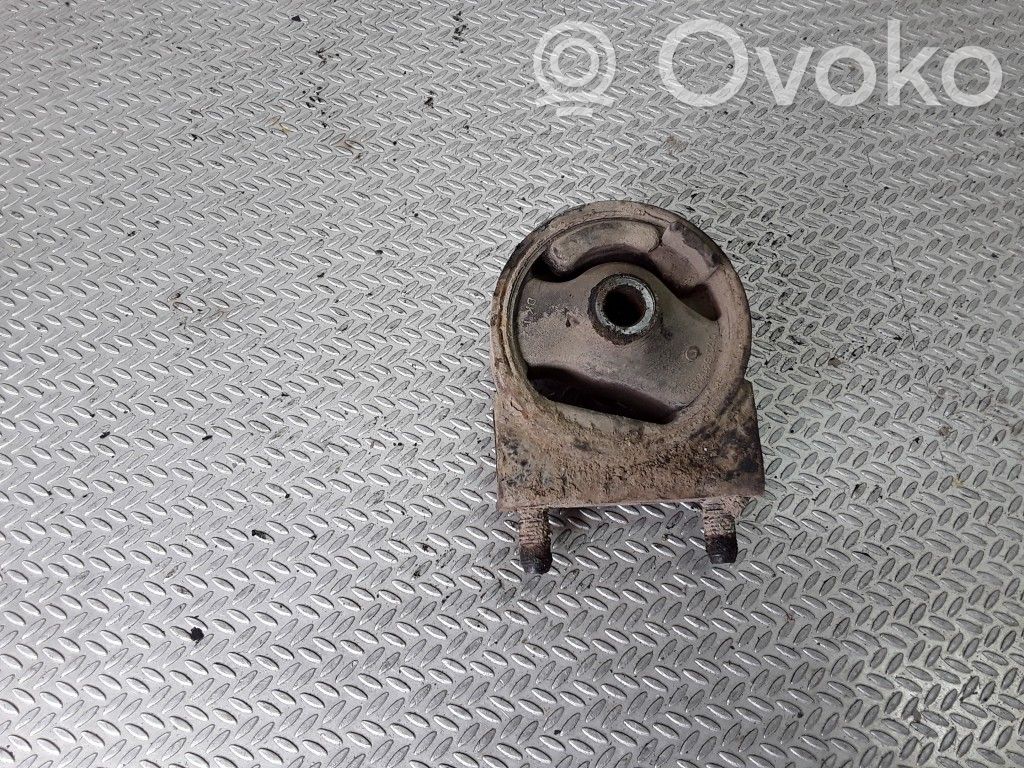 Engine mount bracket