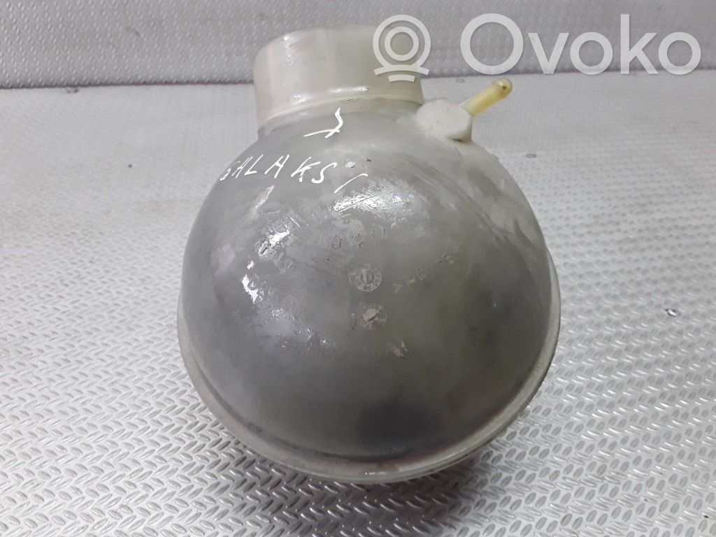 Depósito del refrigerante   7M0121407