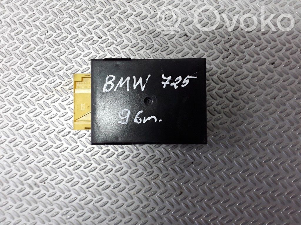 BMW 7 E38 Avarinių šviesų rėlė 
