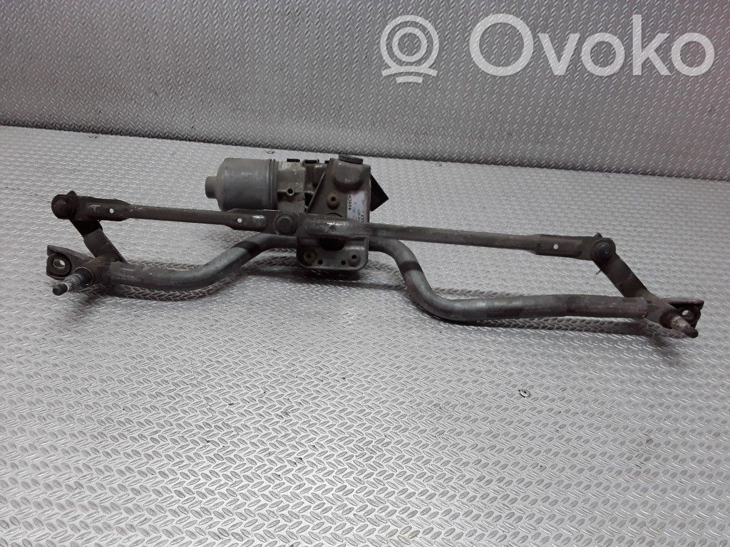 Renault Clio II Etupyyhkimen vivusto ja moottori 
