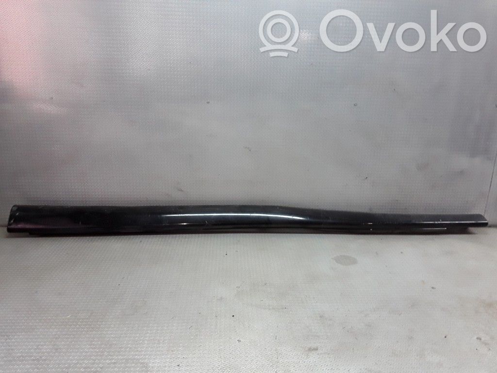 Sill   1X43F10609ACW