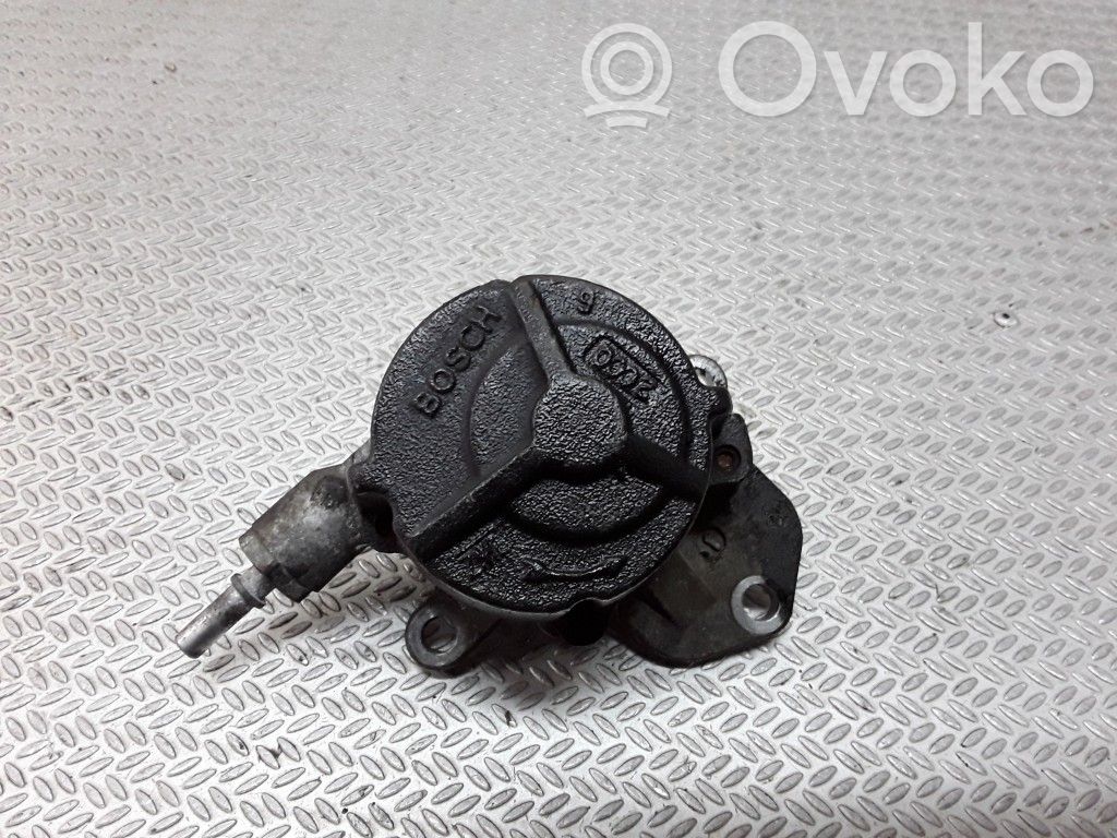 Vacuum pump