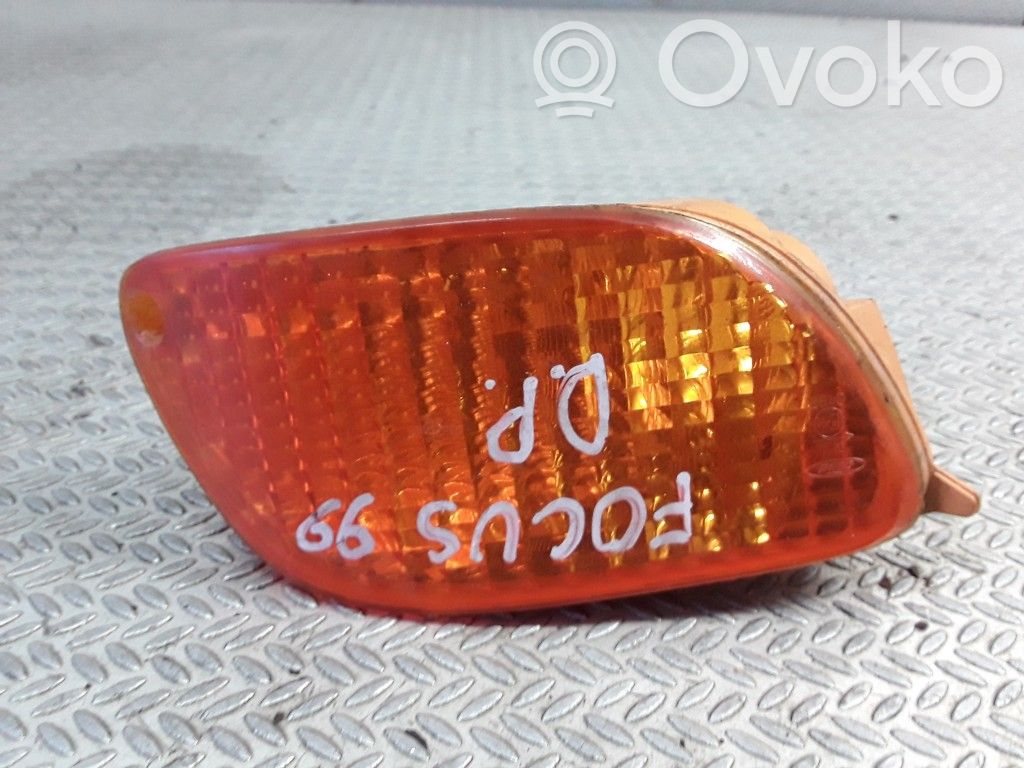 Ford Focus Front indicator light 