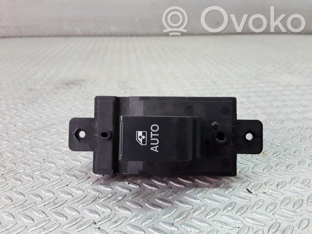 Opel Antara Electric window control switch 