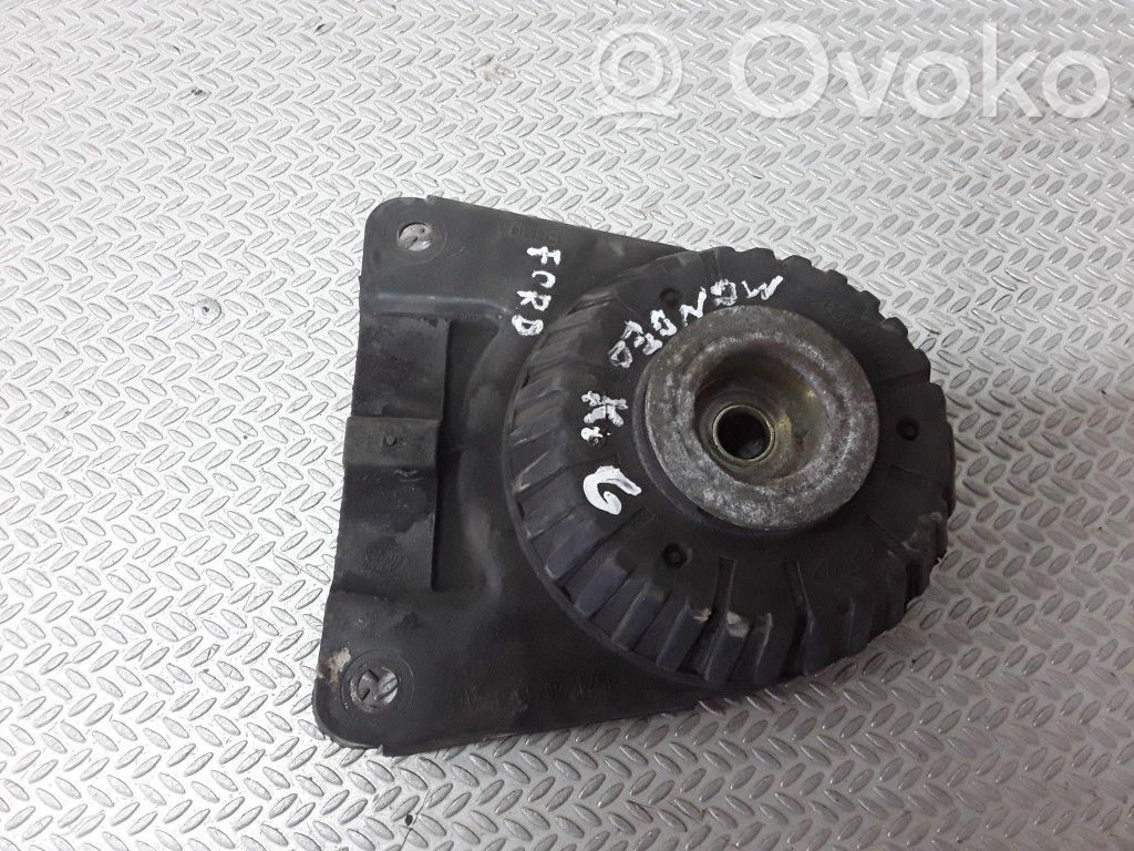 Rear coil spring rubber mount