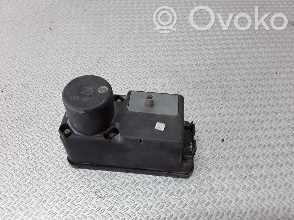 Central locking vacuum pump   1H0962257E