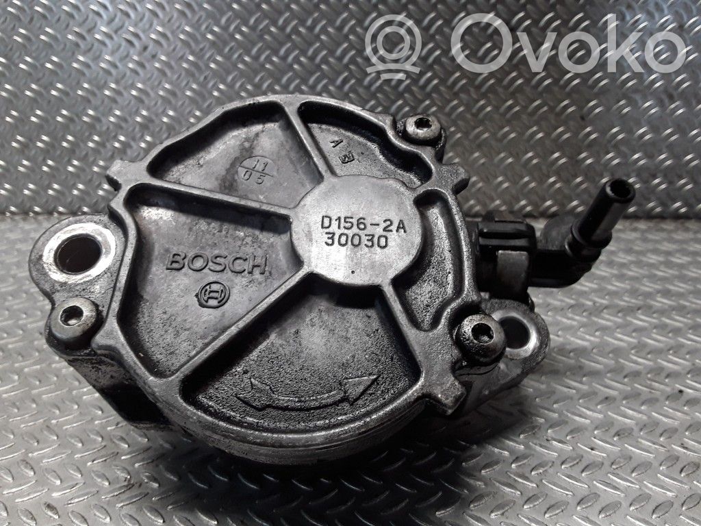 Vacuum pump   D1562A