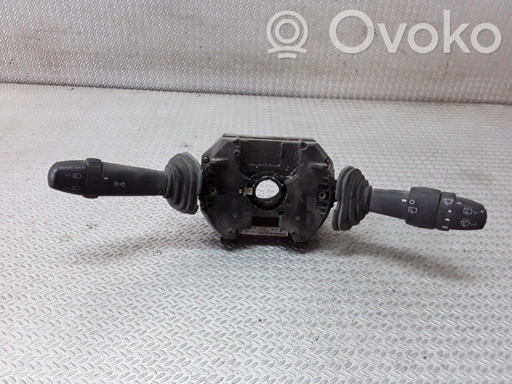 Fiat Stilo Interruptor/palanca de limpiador de luz de giro 