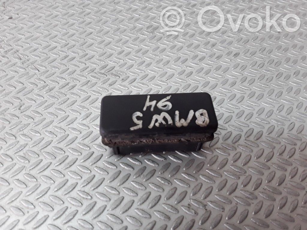 BMW 5 E34 Hazard light switch 