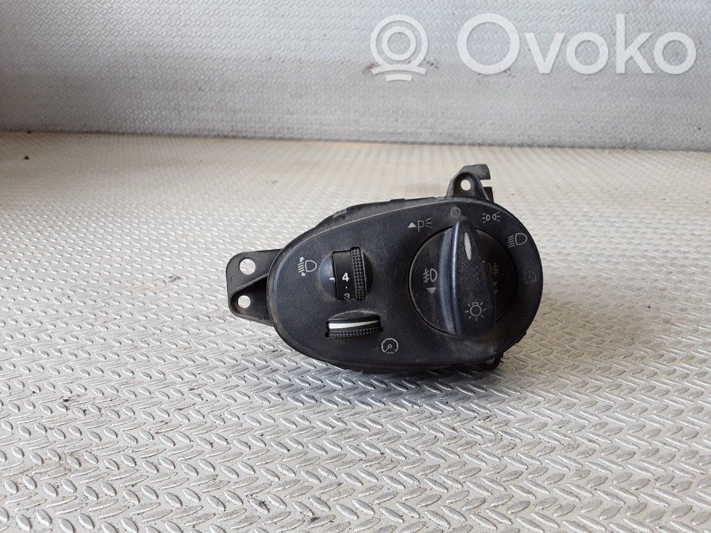 Ford Focus Light switch 