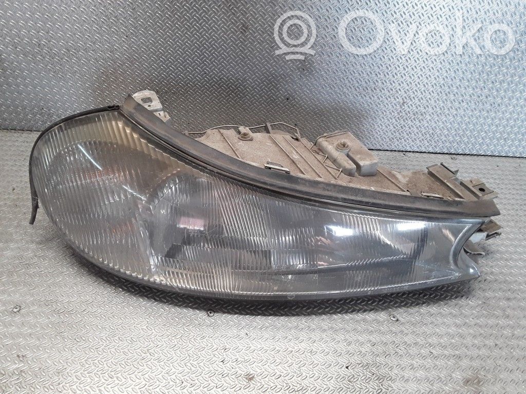 Ford Mondeo MK II Scheinwerfer 