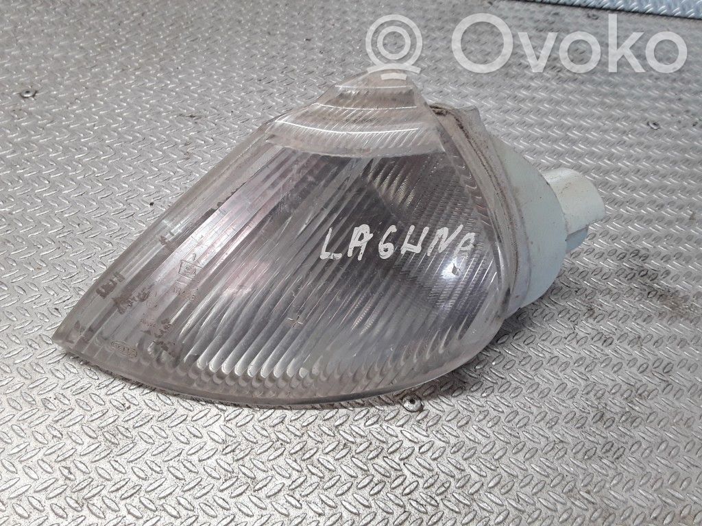 Renault Laguna I Front indicator light 