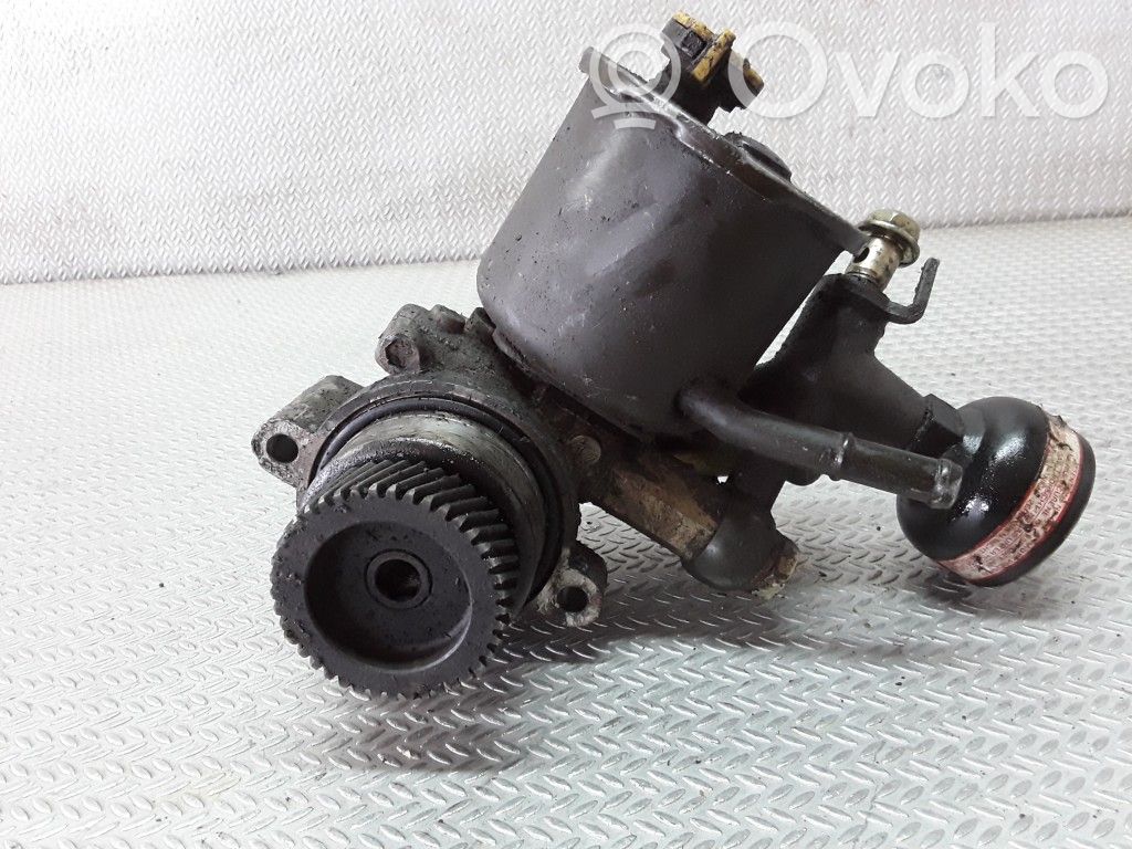 Mazda 626 Ohjaustehostimen pumppu 