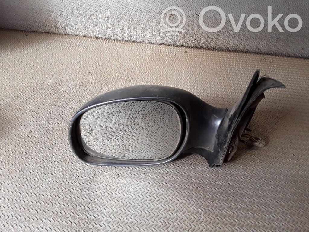 KIA Carnival Front door electric wing mirror 