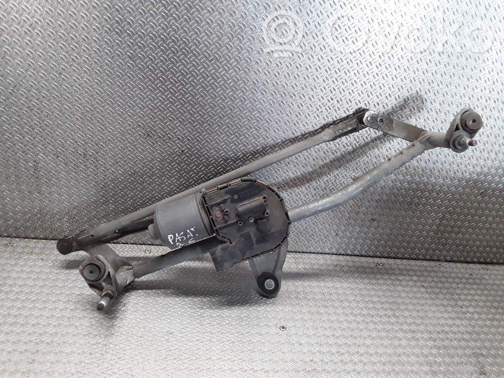 Volkswagen PASSAT B6 Mechanizm i silniczek wycieraczek szyby przedniej / czołowej 